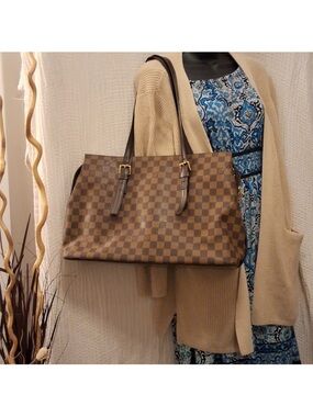 Louis Vuitton Damier Ebene Chelsea Bag